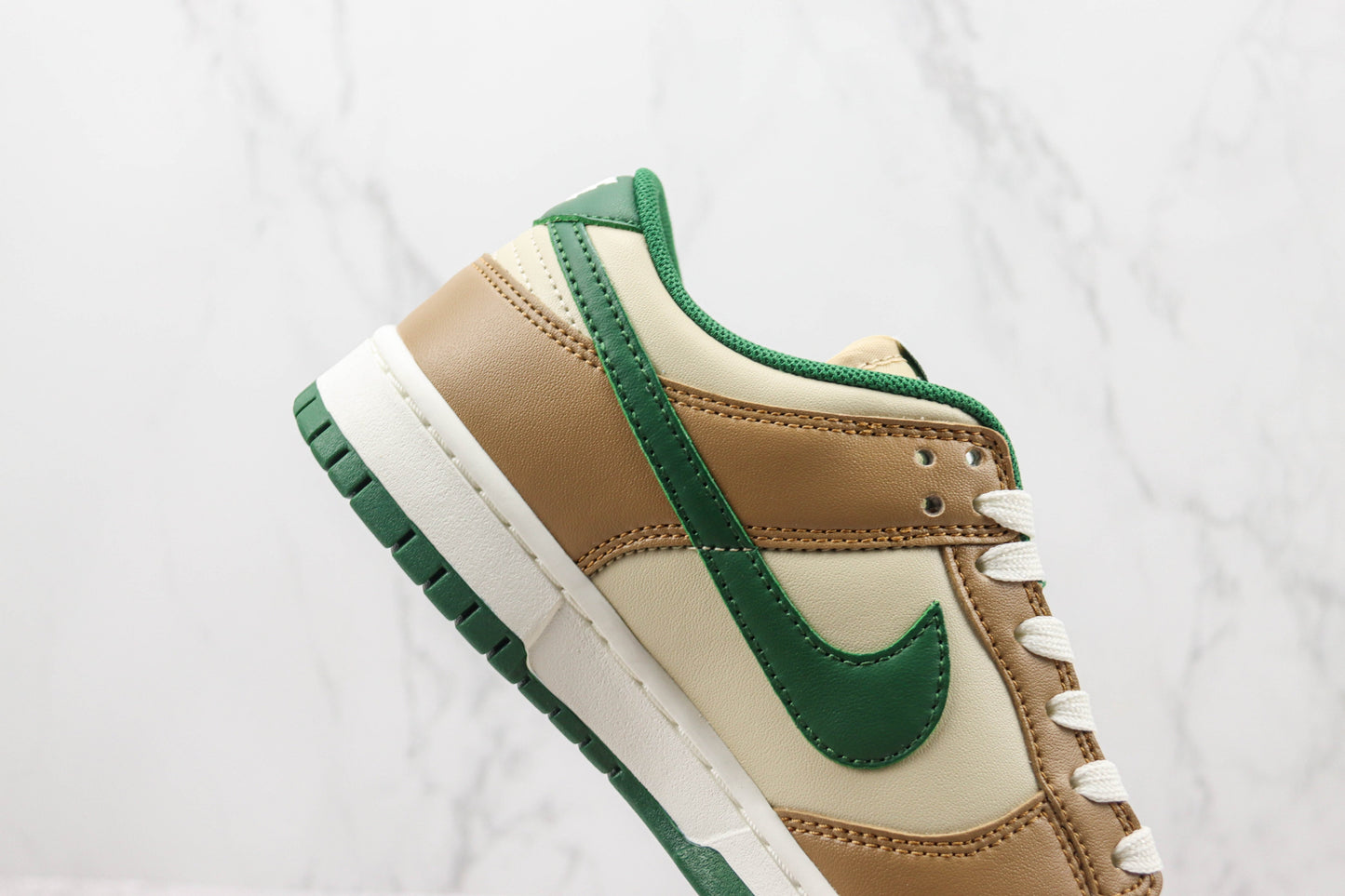 Nike Dunk Low Rattan/Gorge Green