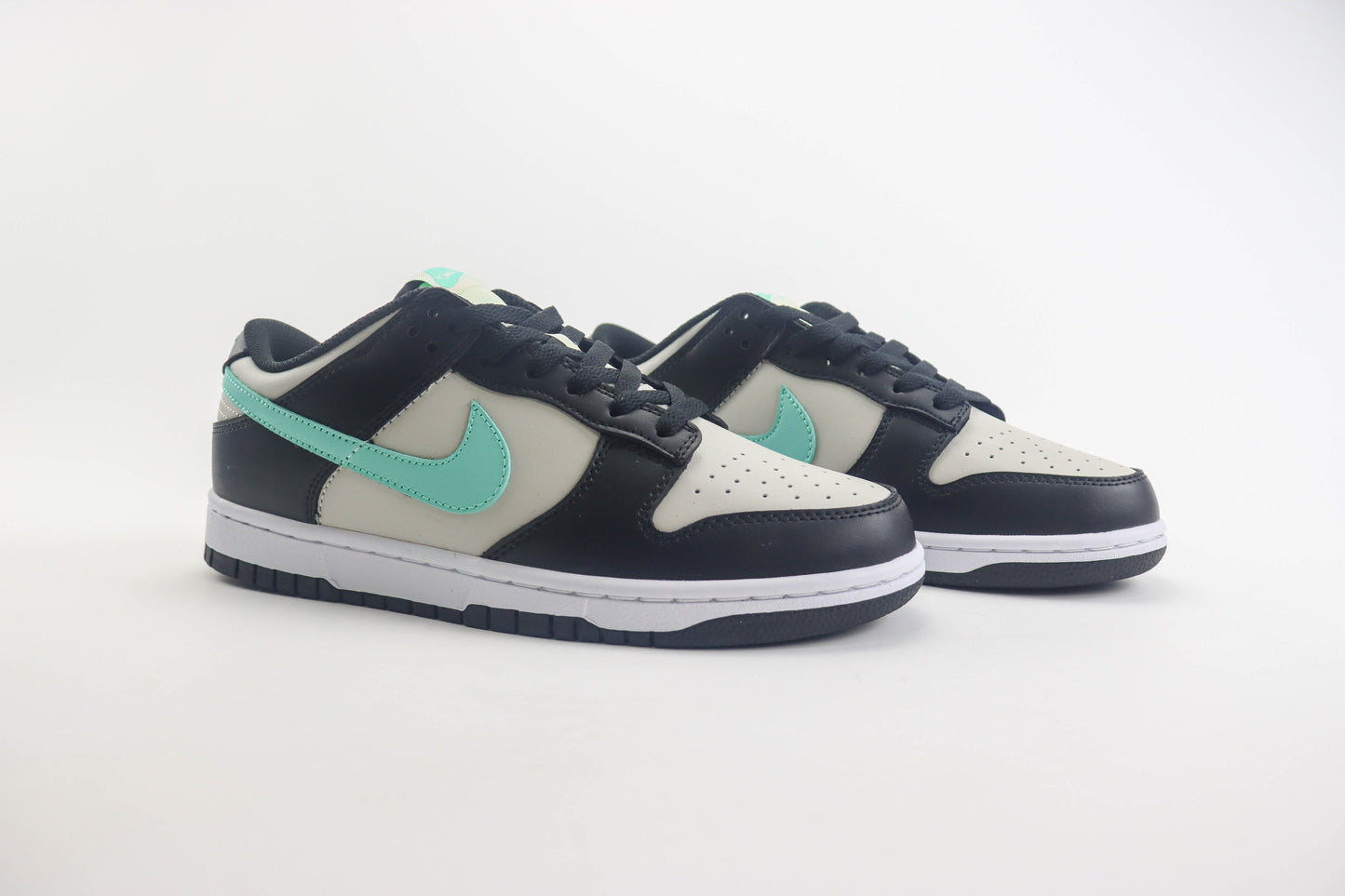 Nike Dunk Low Tropical Twist