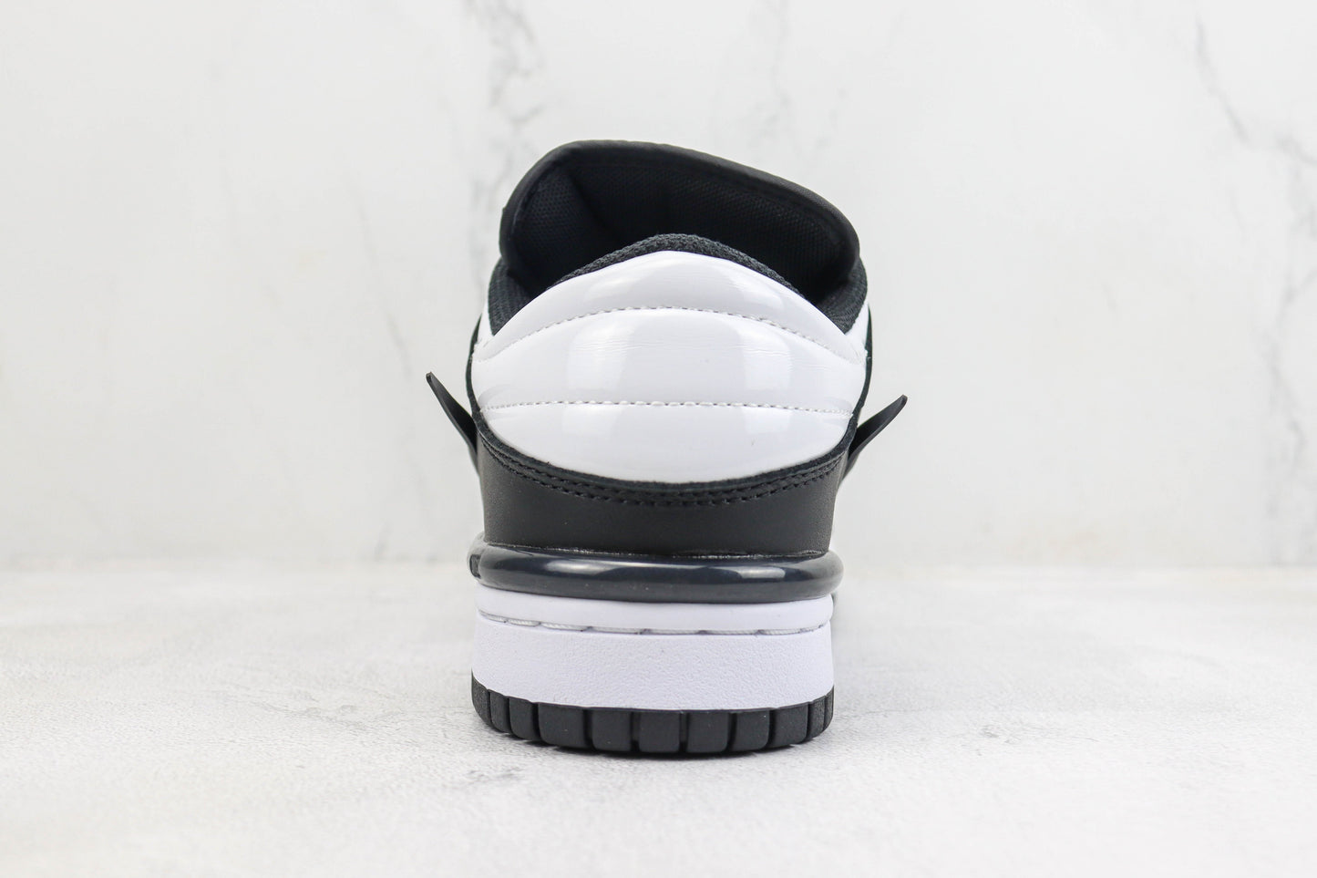 Nike Dunk Low Twist Panda