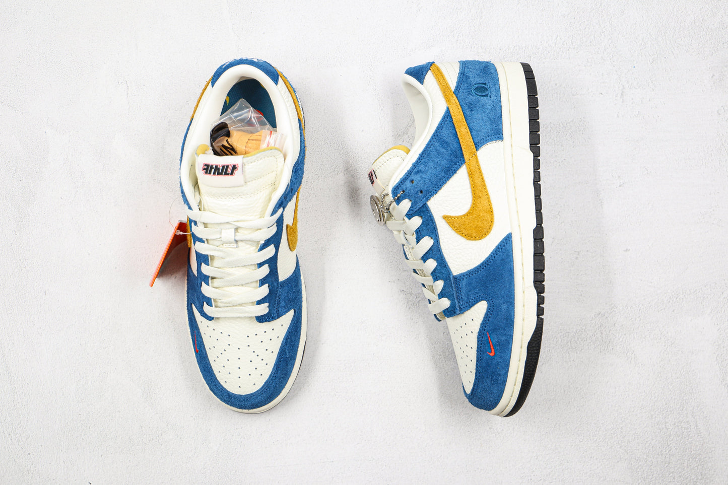 Nike Dunk Low x Kasina 80's Bus