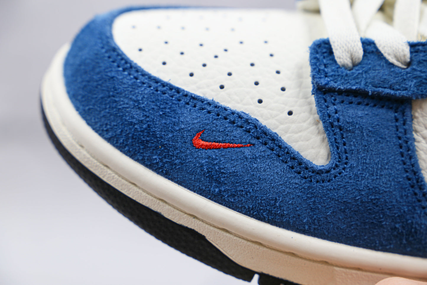 Nike Dunk Low x Kasina 80's Bus