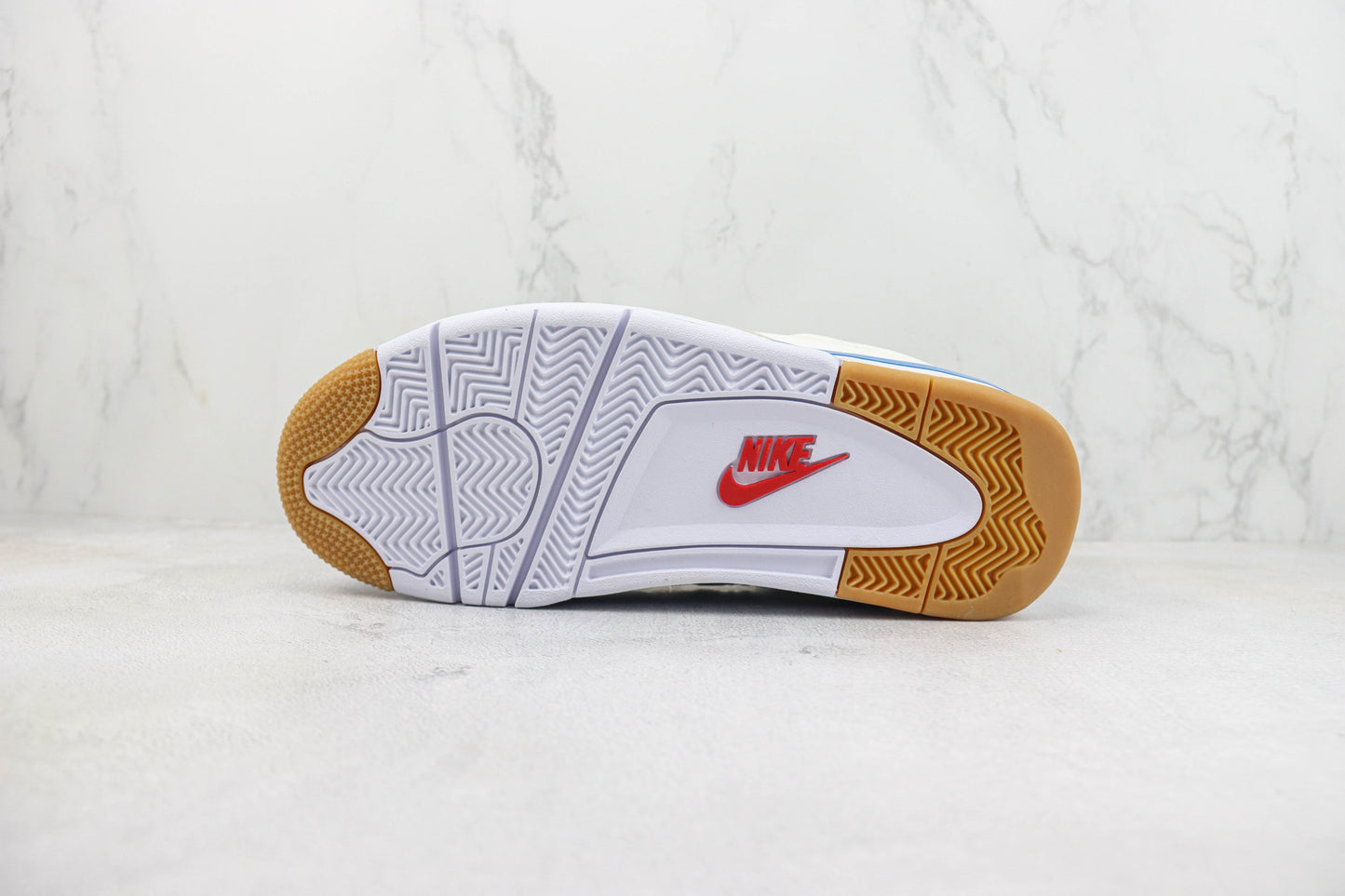 Nike SB x Air Jordan 4 Retro Blue Sapphire