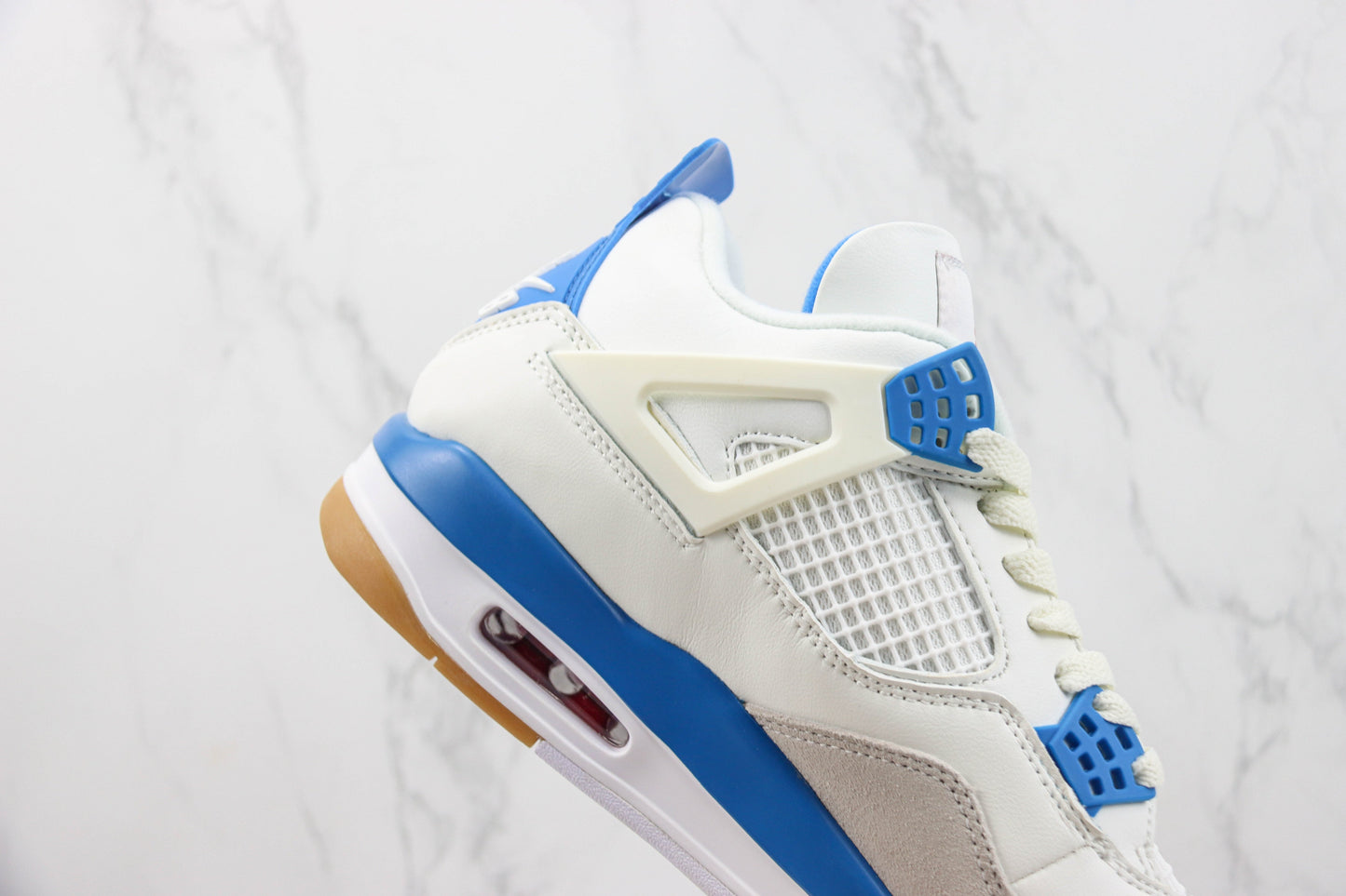 Nike SB x Air Jordan 4 Retro Blue Sapphire