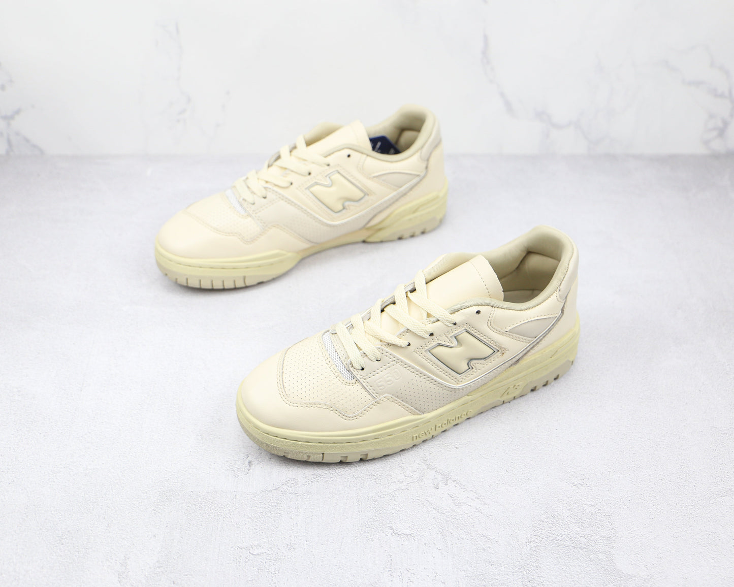 AURALEE x New Balance 550 Ecru
