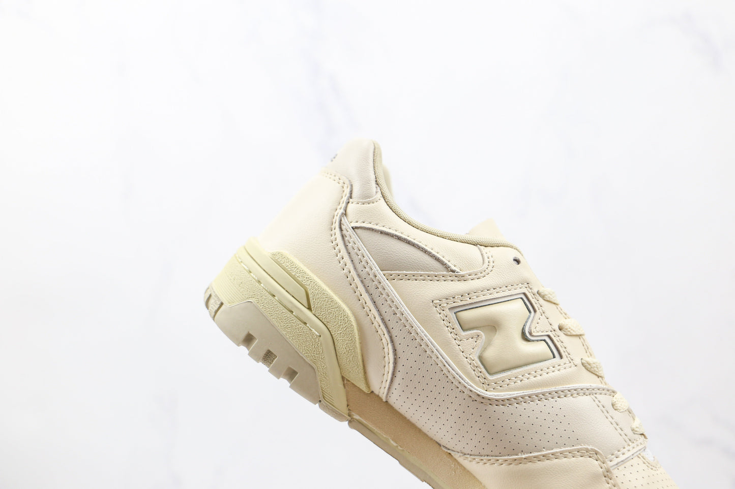 AURALEE x New Balance 550 Ecru