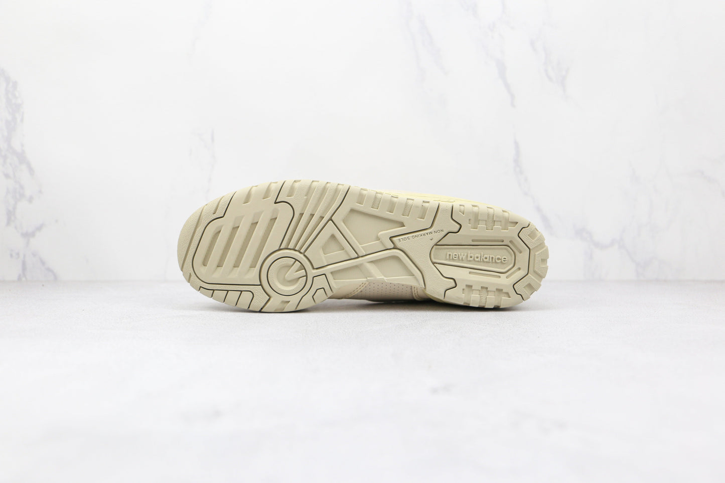 AURALEE x New Balance 550 Ecru