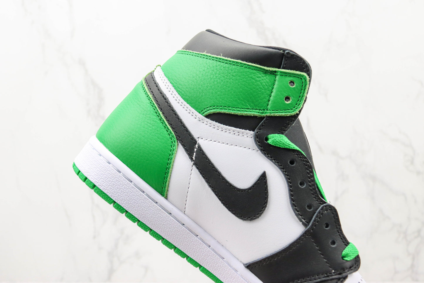 Air Jordan 1 High Lucky Green