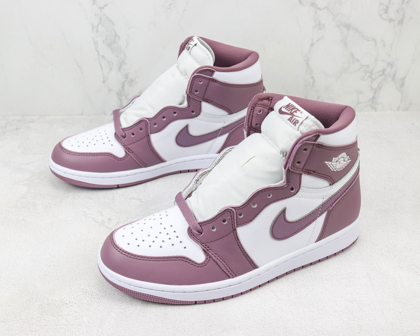 Air Jordan 1 High OG Mauve