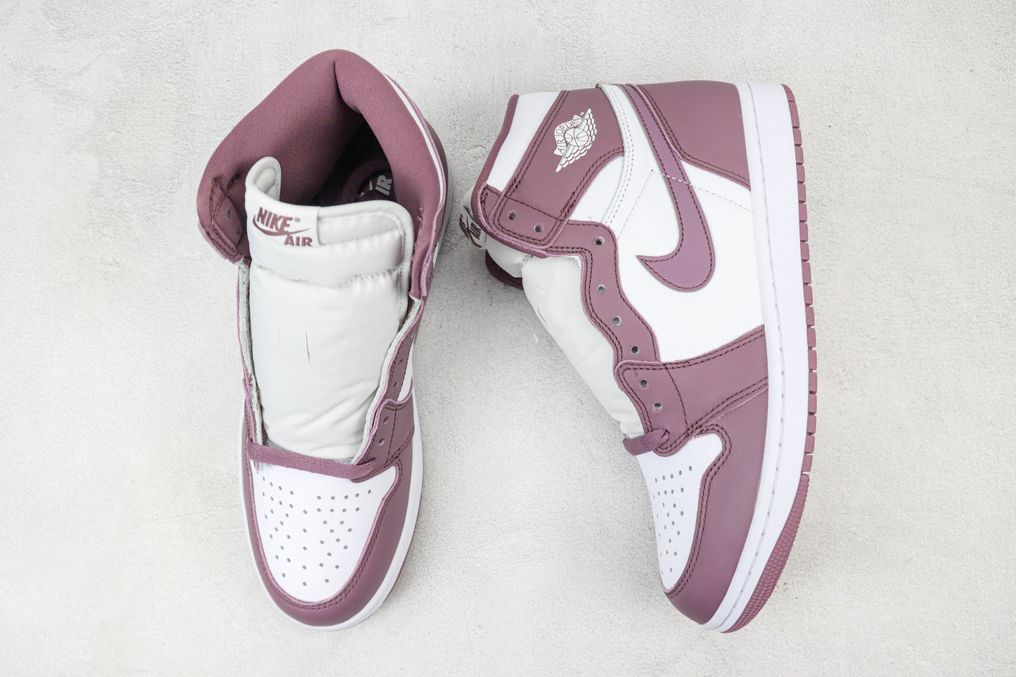 Air Jordan 1 High OG Mauve