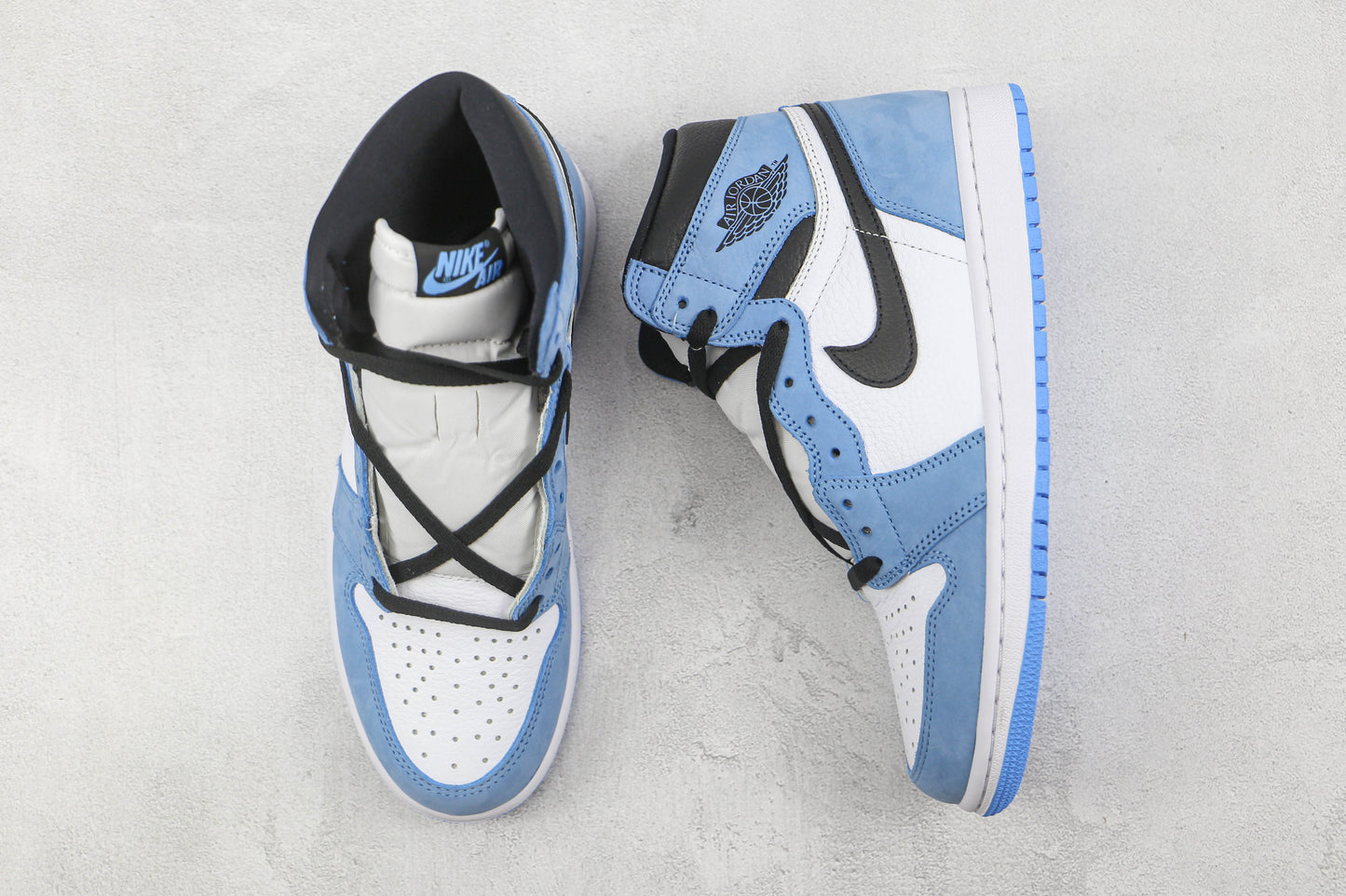 Air Jordan 1 High University Blue
