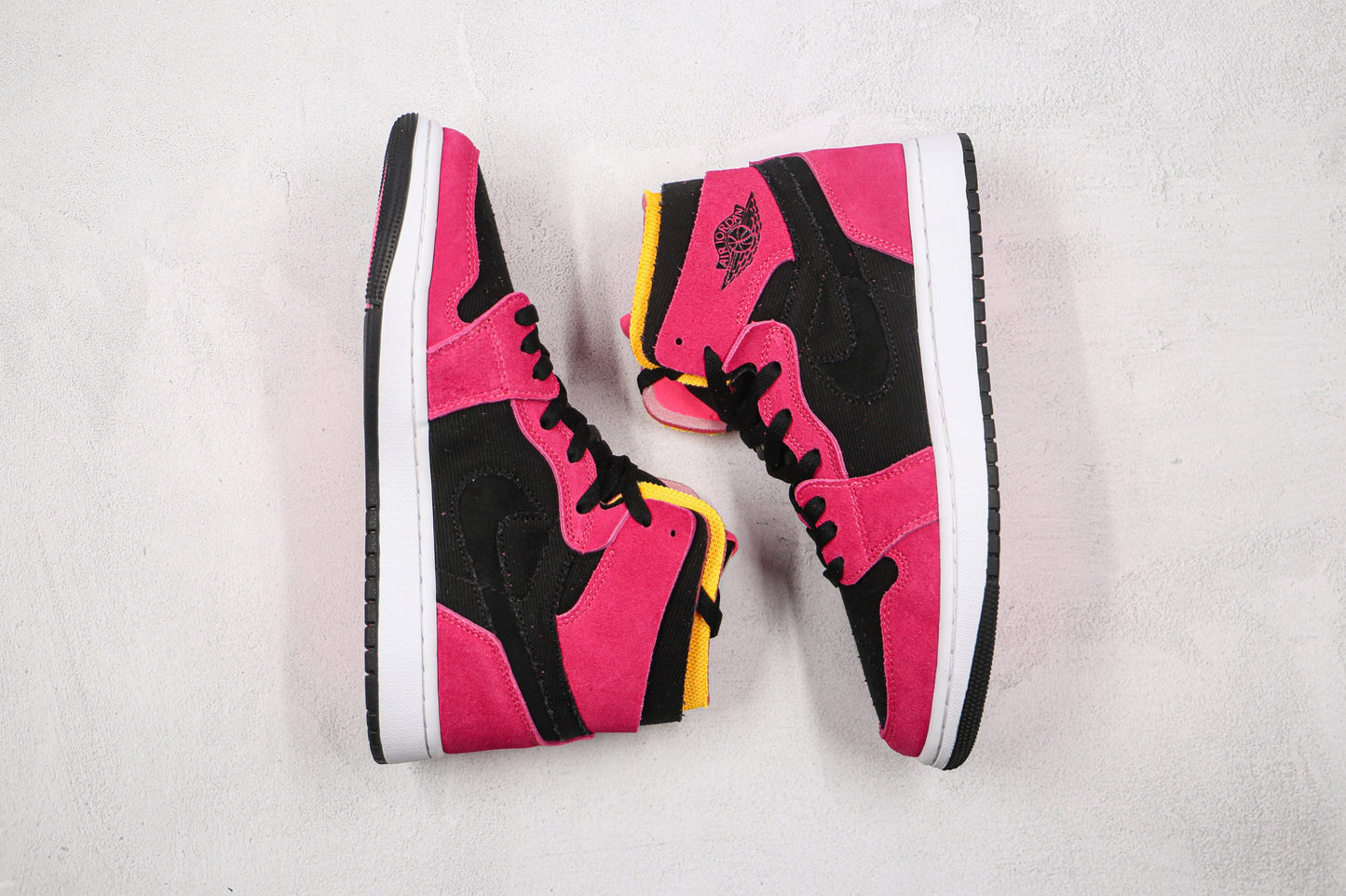 Air Jordan 1 High Zoom Fireberry