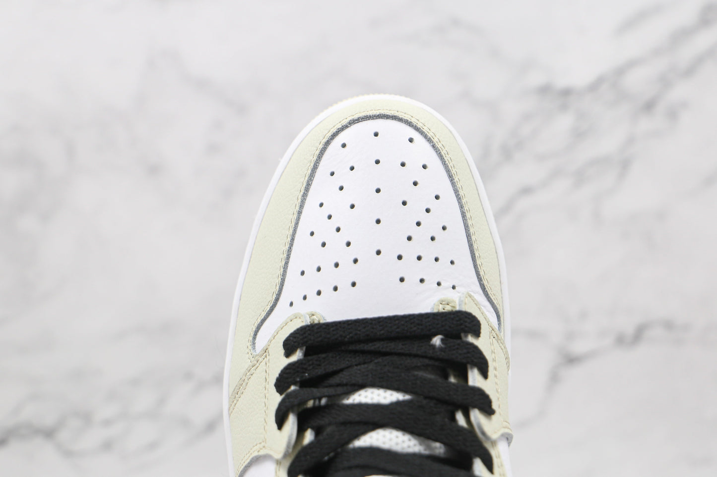 Air Jordan 1 High Zoom Light Bone