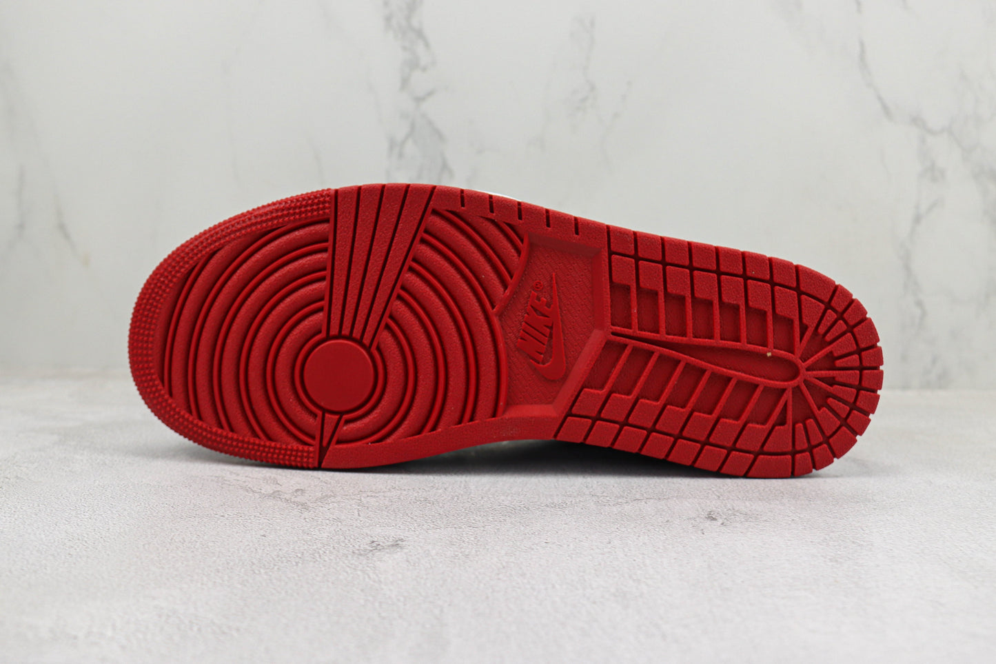 Air Jordan 1 Low Alternate Bred Toe