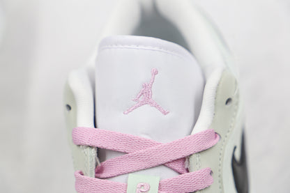 Air Jordan 1 Low Barely Green