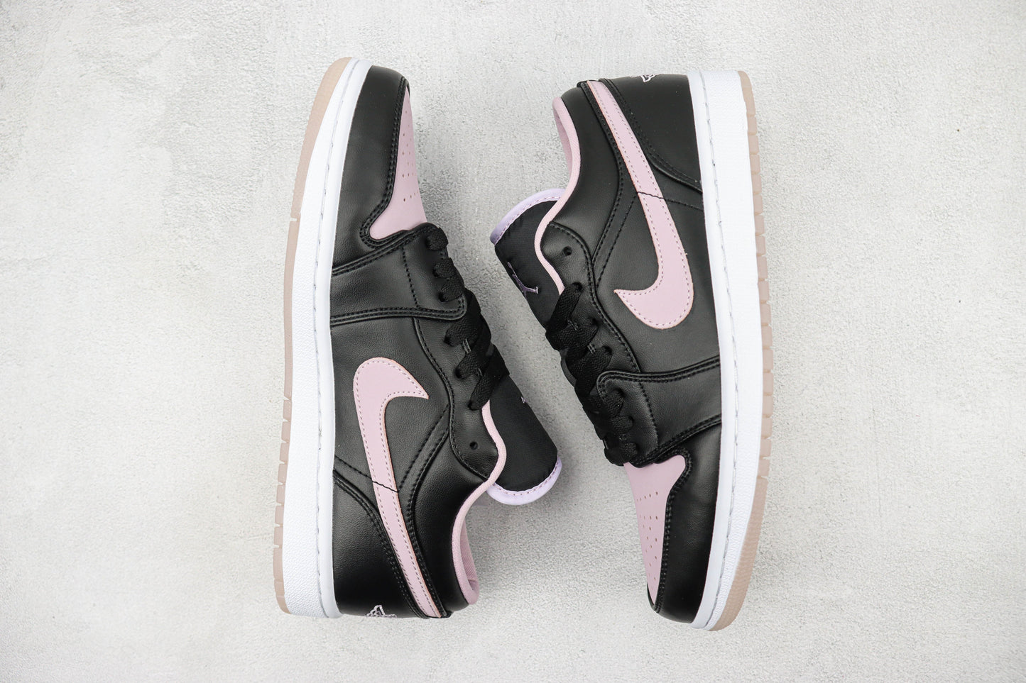 Air Jordan 1 Low Black Iced Lilac