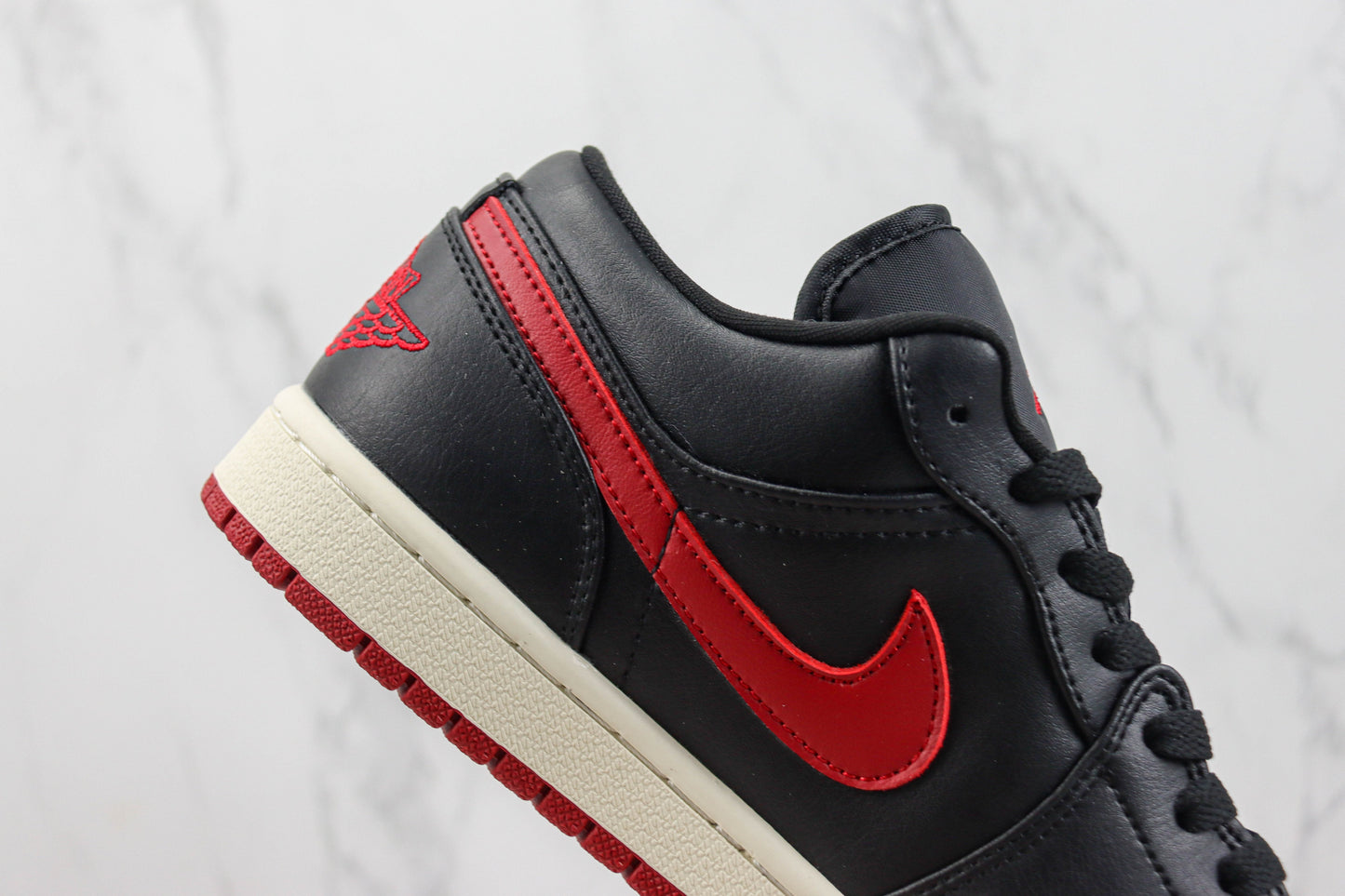 Air Jordan 1 Low Bred Sail Gym Red