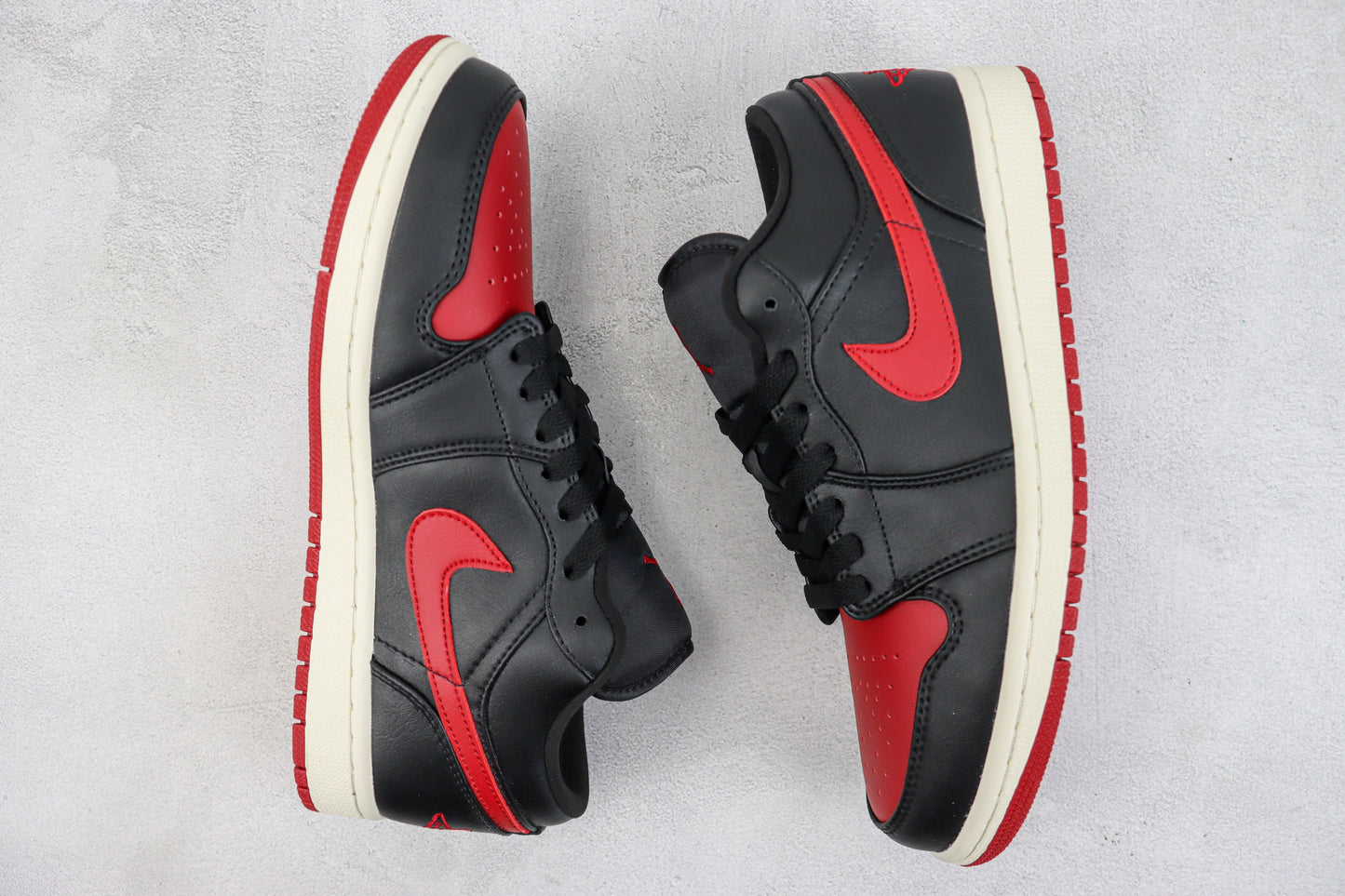 Air Jordan 1 Low Bred Sail Gym Red