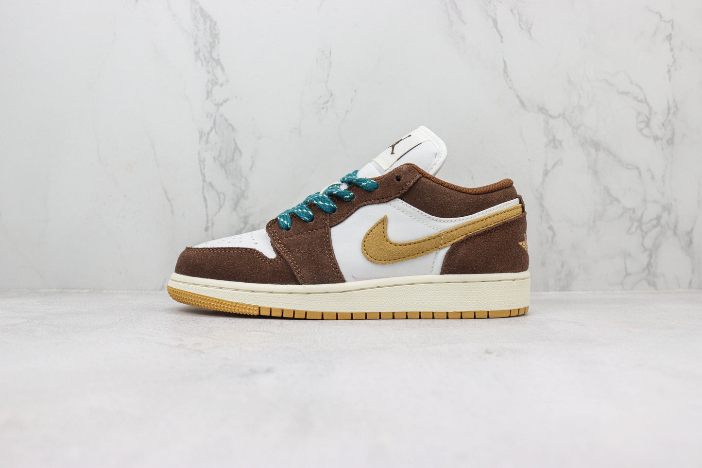 Air Jordan 1 Low Cacao Wow Geode Teal