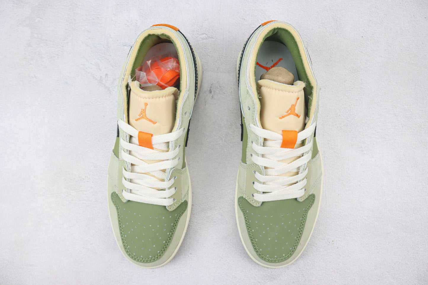 Air Jordan 1 Low Craft Light Olive