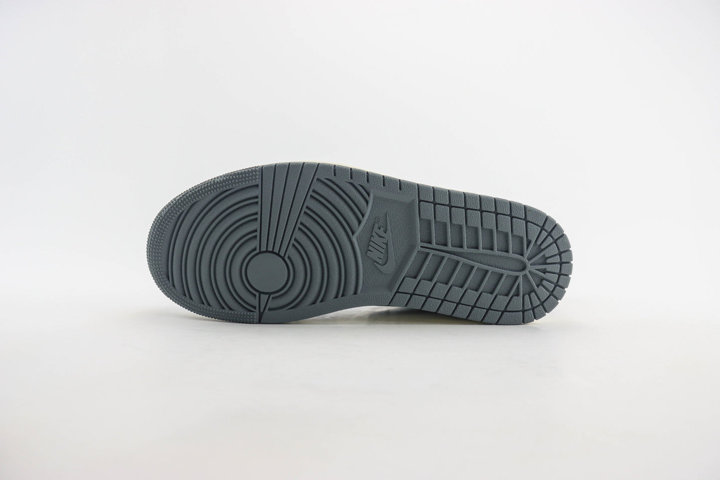 Air Jordan 1 Low Flight Vintage