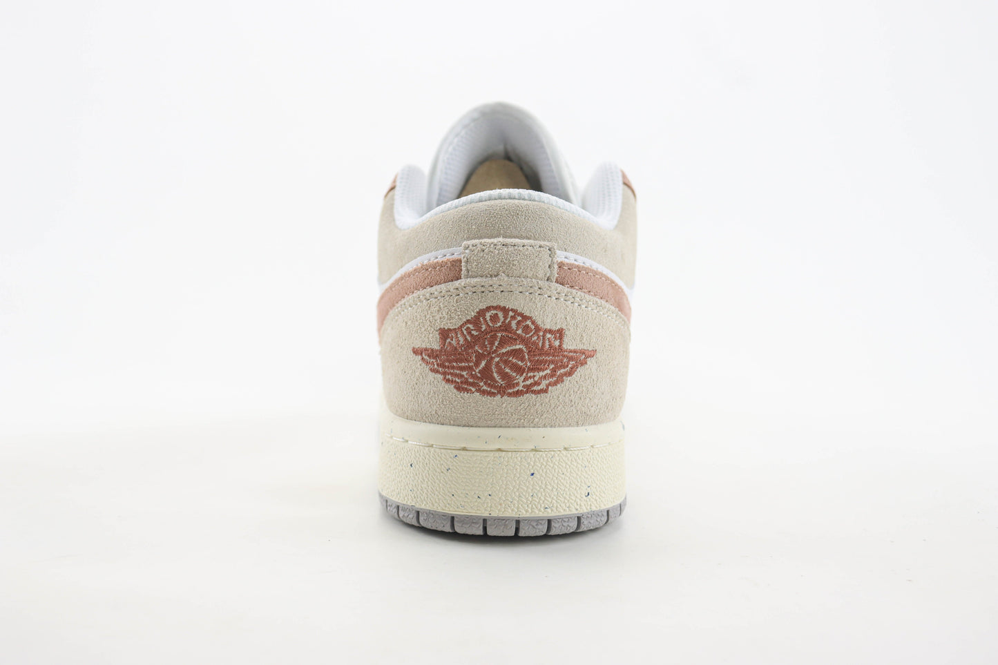 Air Jordan 1 Low Legend Light Brown