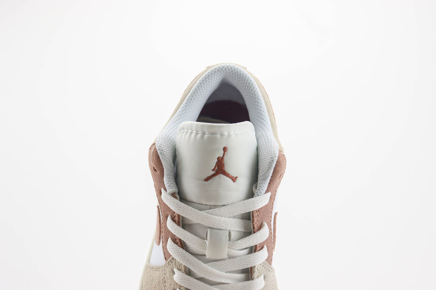 Air Jordan 1 Low Legend Light Brown