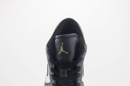Air Jordan 1 Low Medium