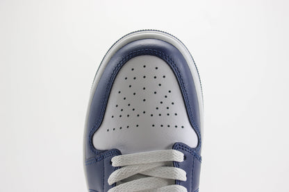 Air Jordan 1 Low Midnight Navy