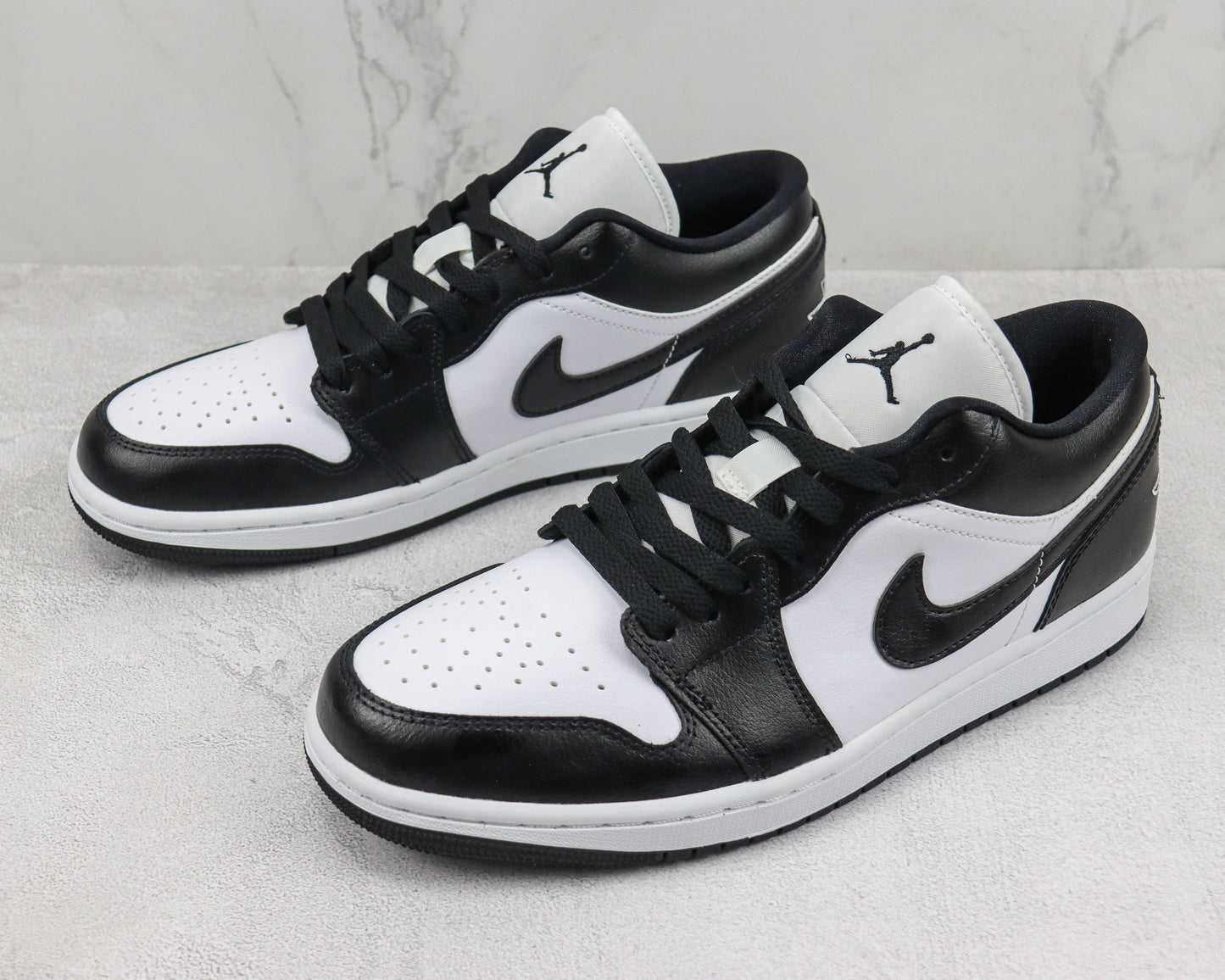 Air Jordan 1 Low Panda