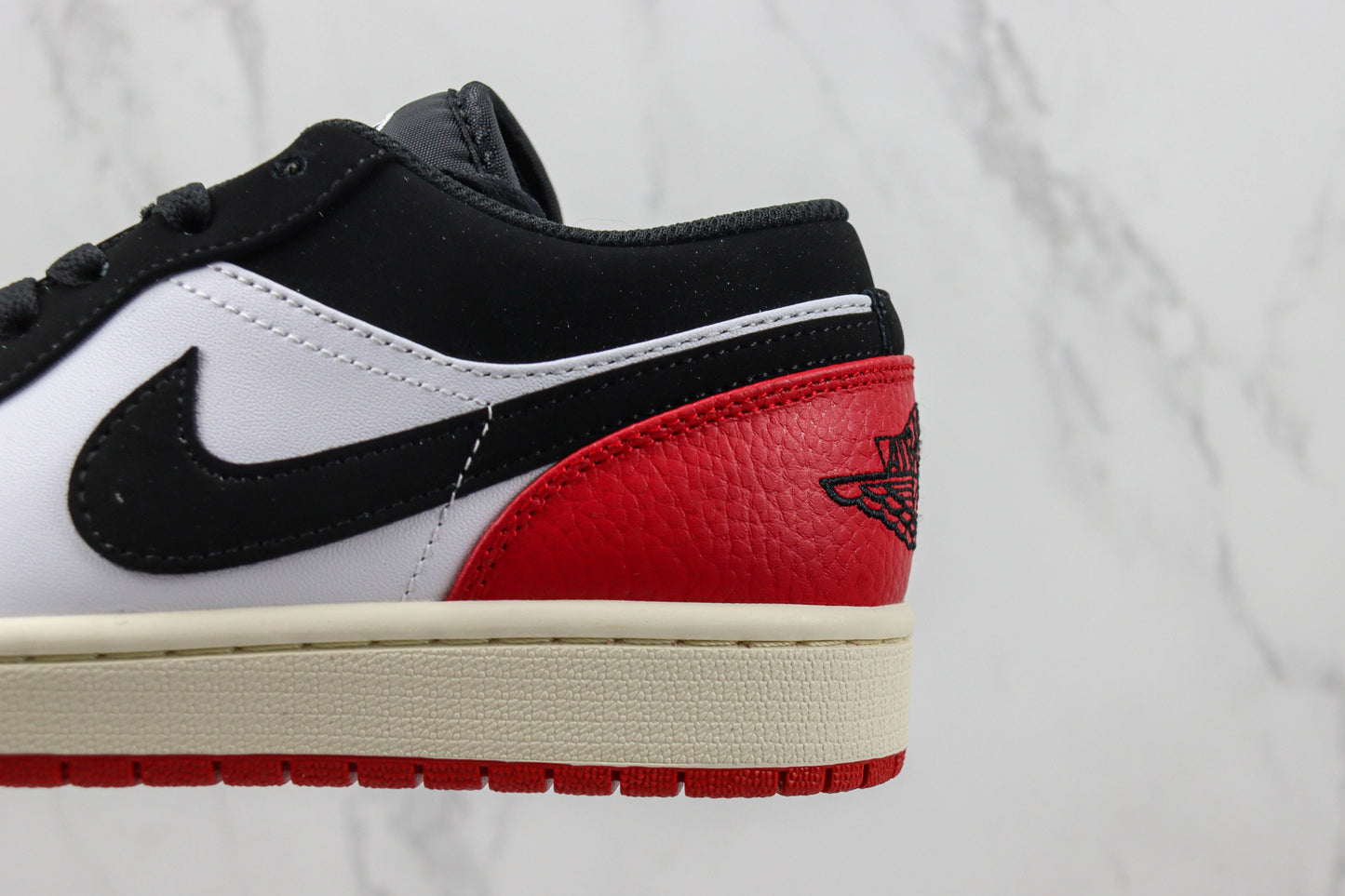 Air Jordan 1 Low Quai 54