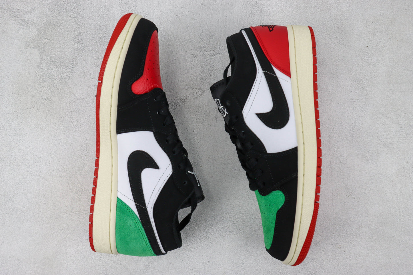 Air Jordan 1 Low Quai 54