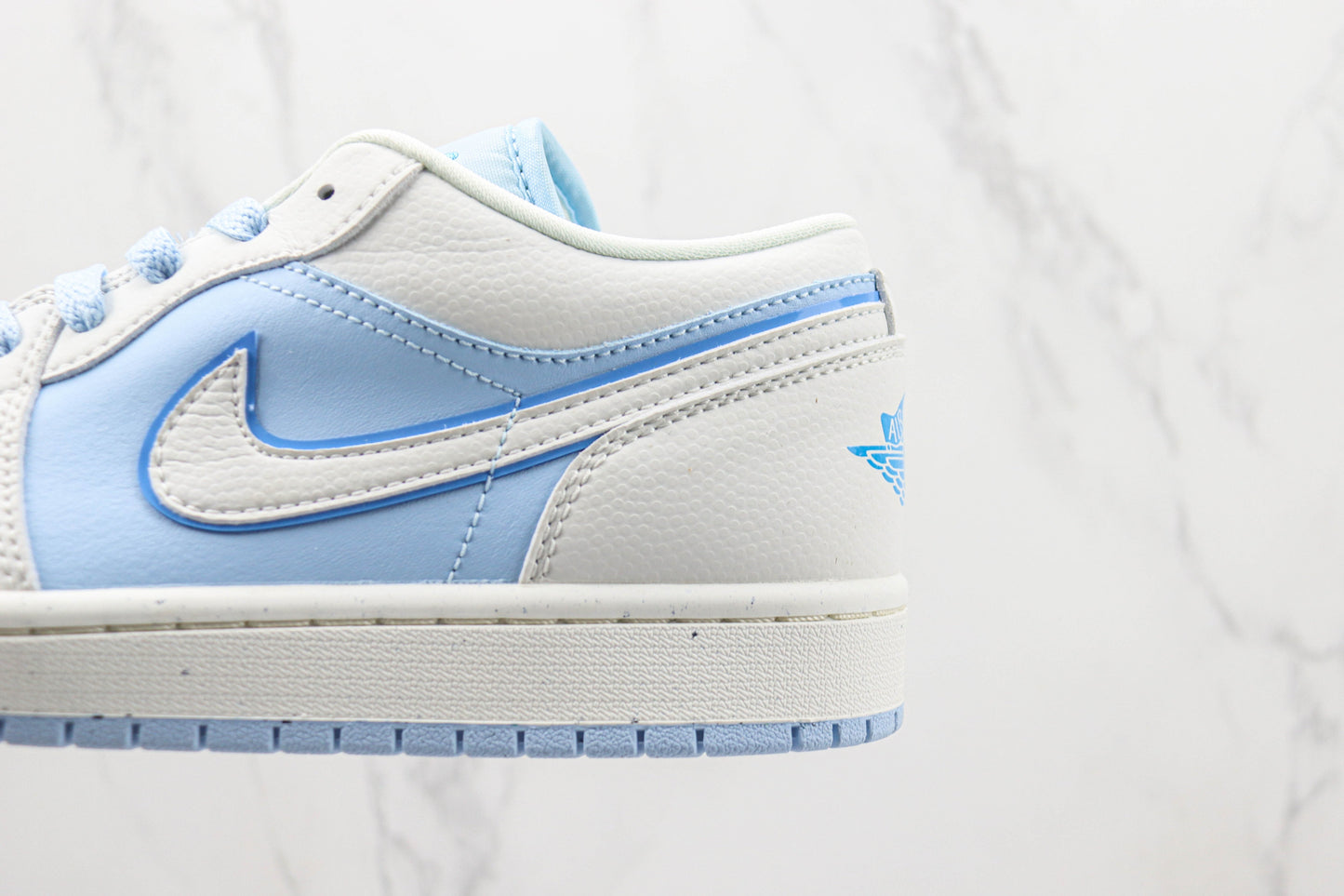 Air Jordan 1 Low Reverse Ice Blue