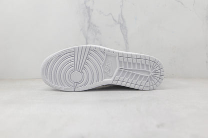 Air Jordan 1 Low Reverse Panda