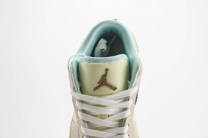 Air Jordan 1 Low Sanddrift