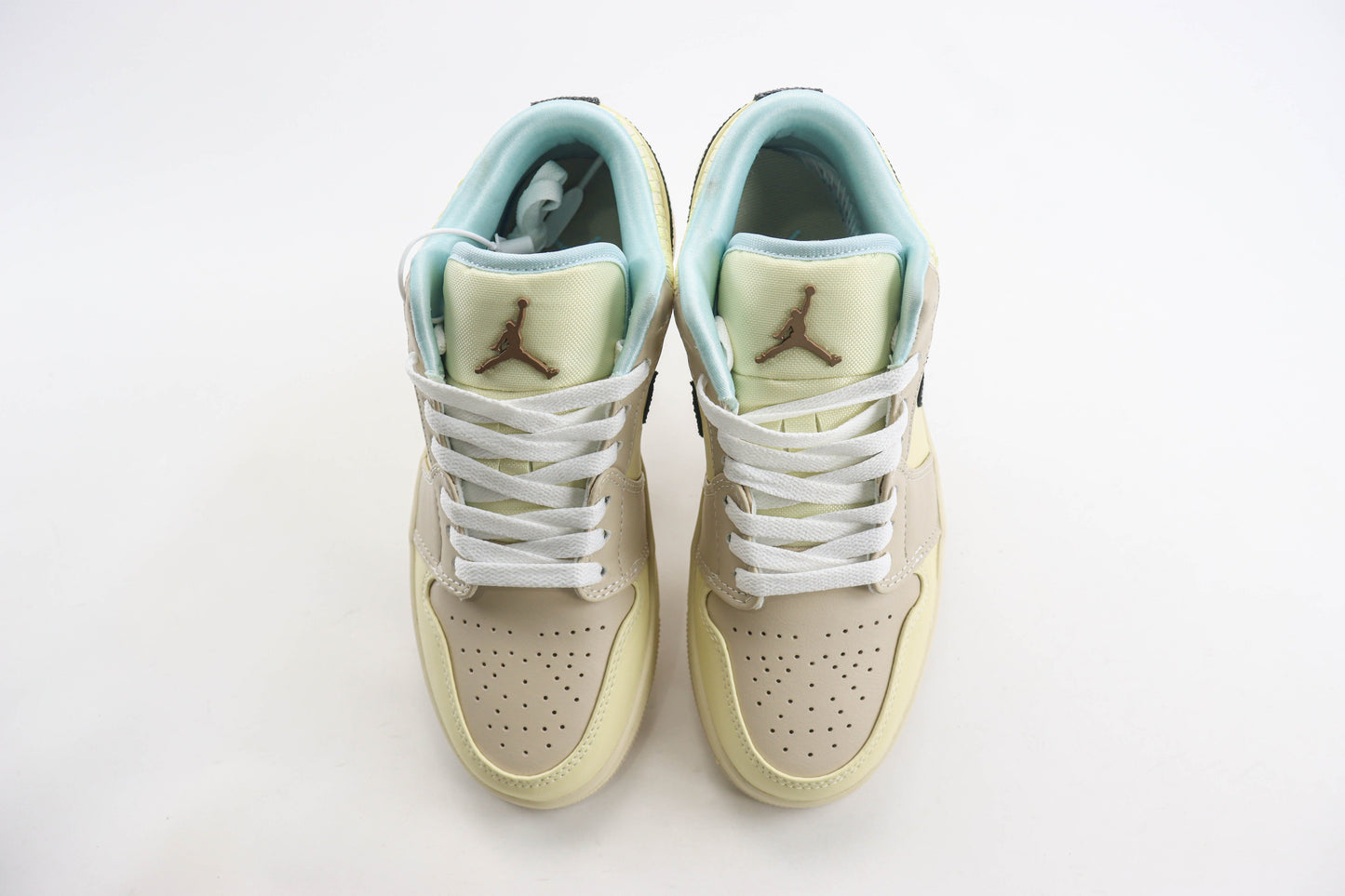 Air Jordan 1 Low Sanddrift