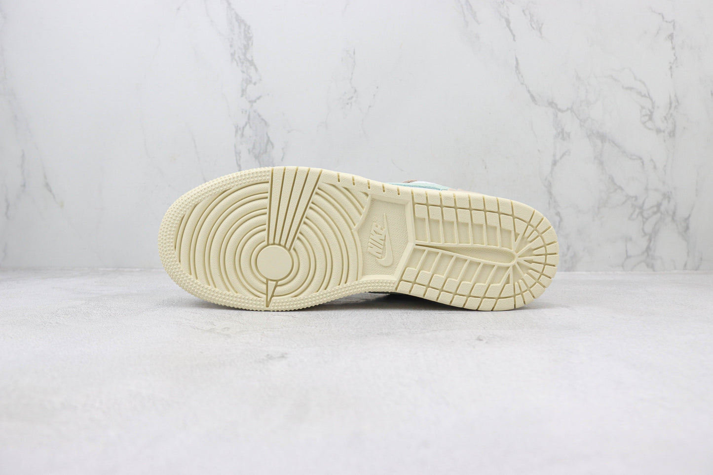 Air Jordan 1 Low Scalloped Edge