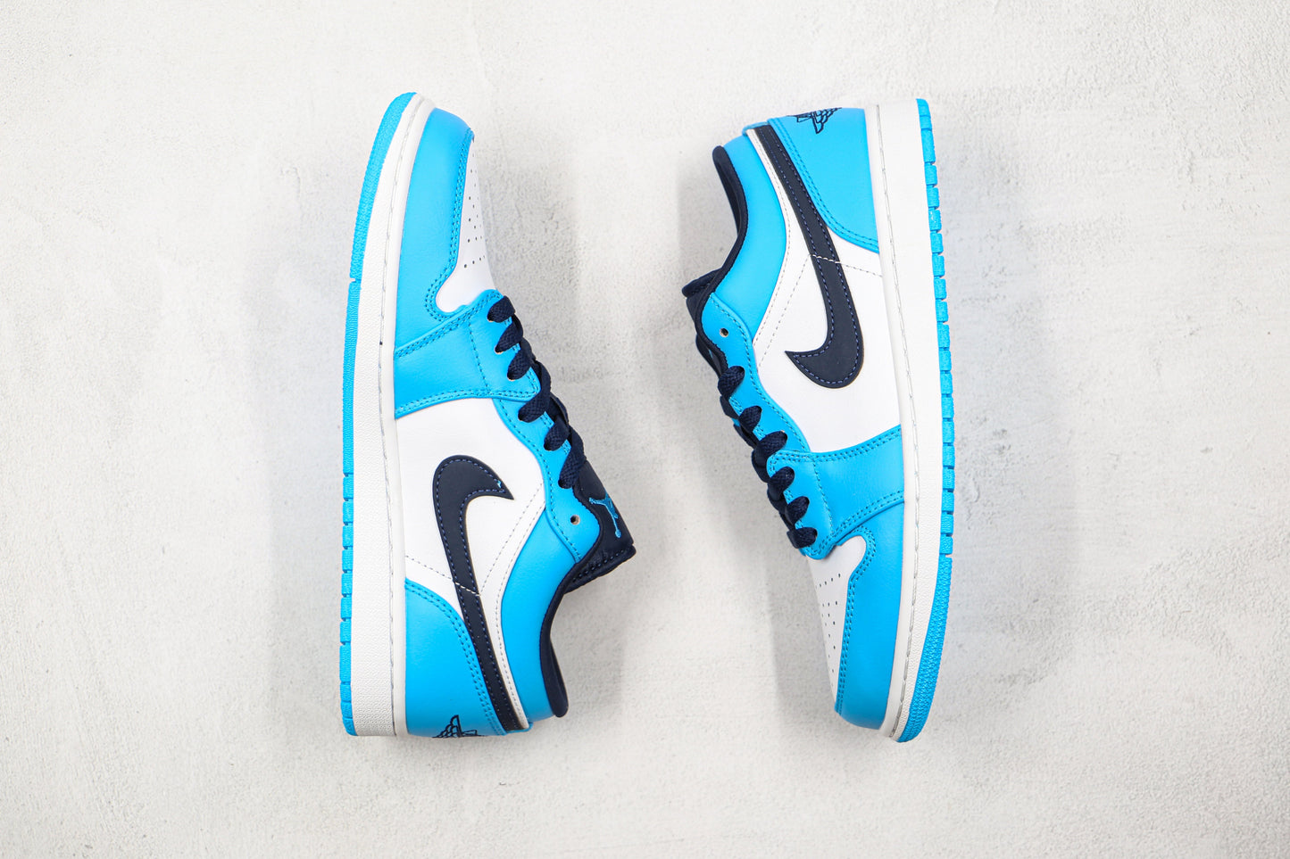 Air Jordan 1 Low UNC Obsidian
