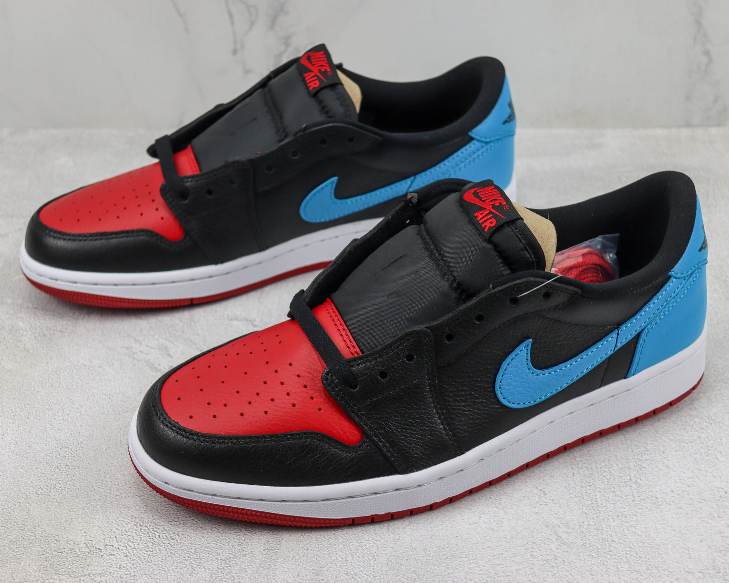 Air Jordan 1 Low UNC to Chicago