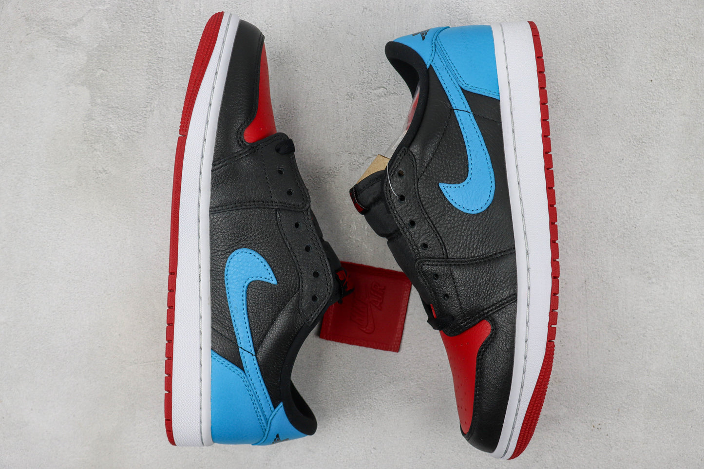 Air Jordan 1 Low UNC to Chicago