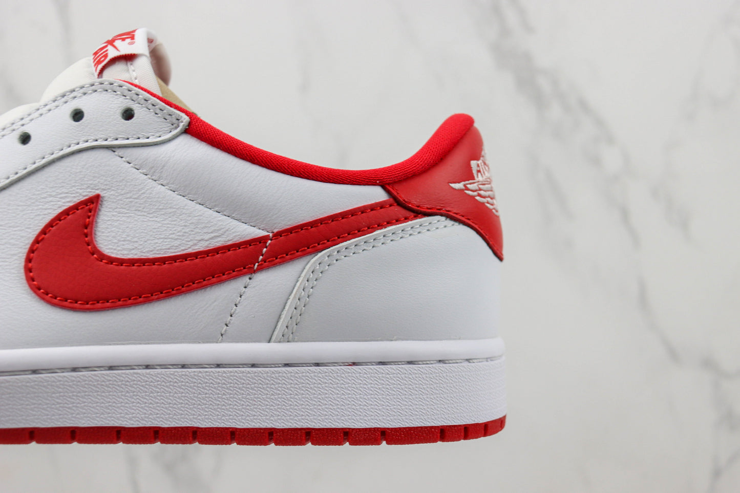 Air Jordan 1 Low University Red