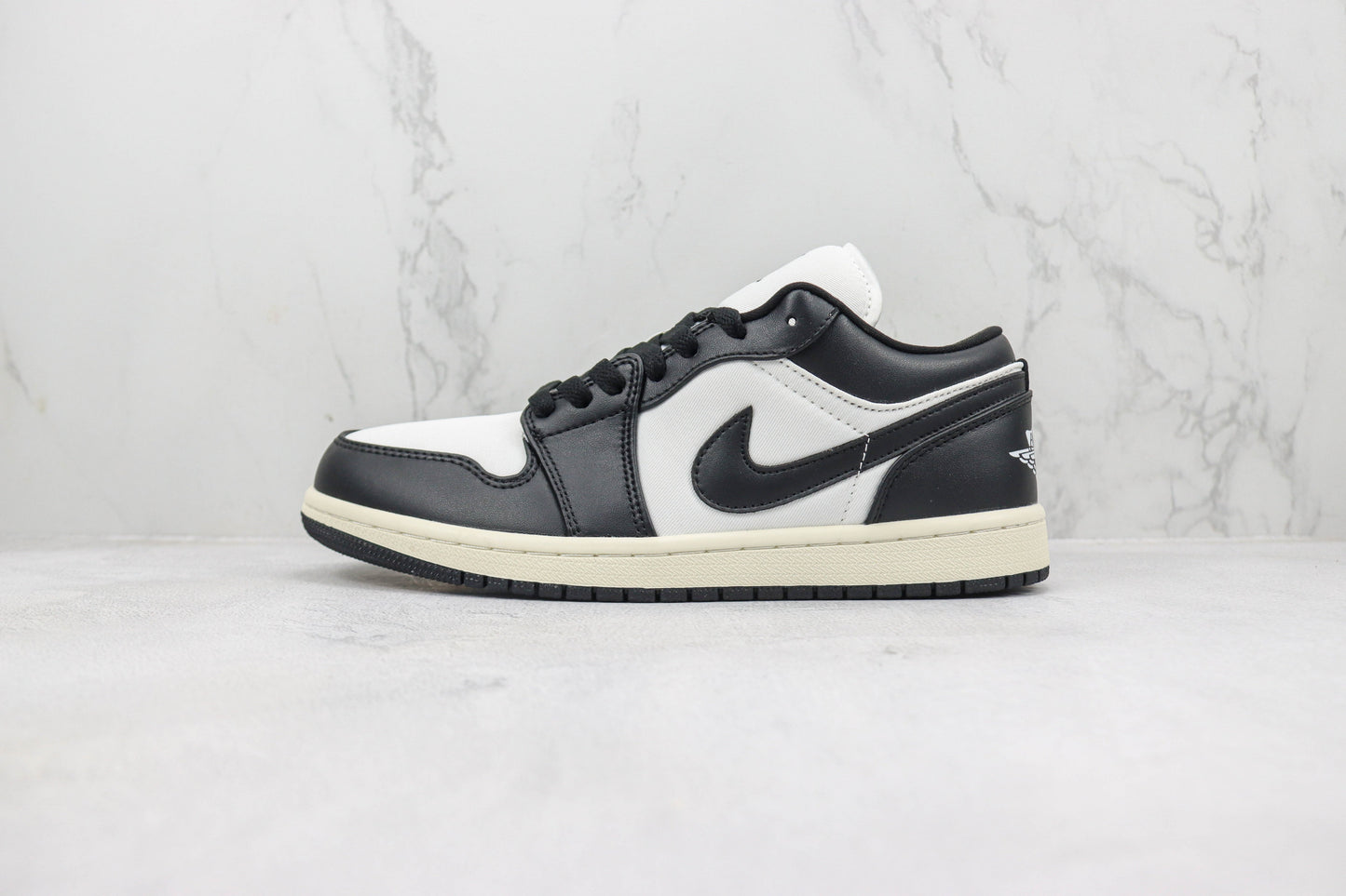 Air Jordan 1 Low Vintage Panda