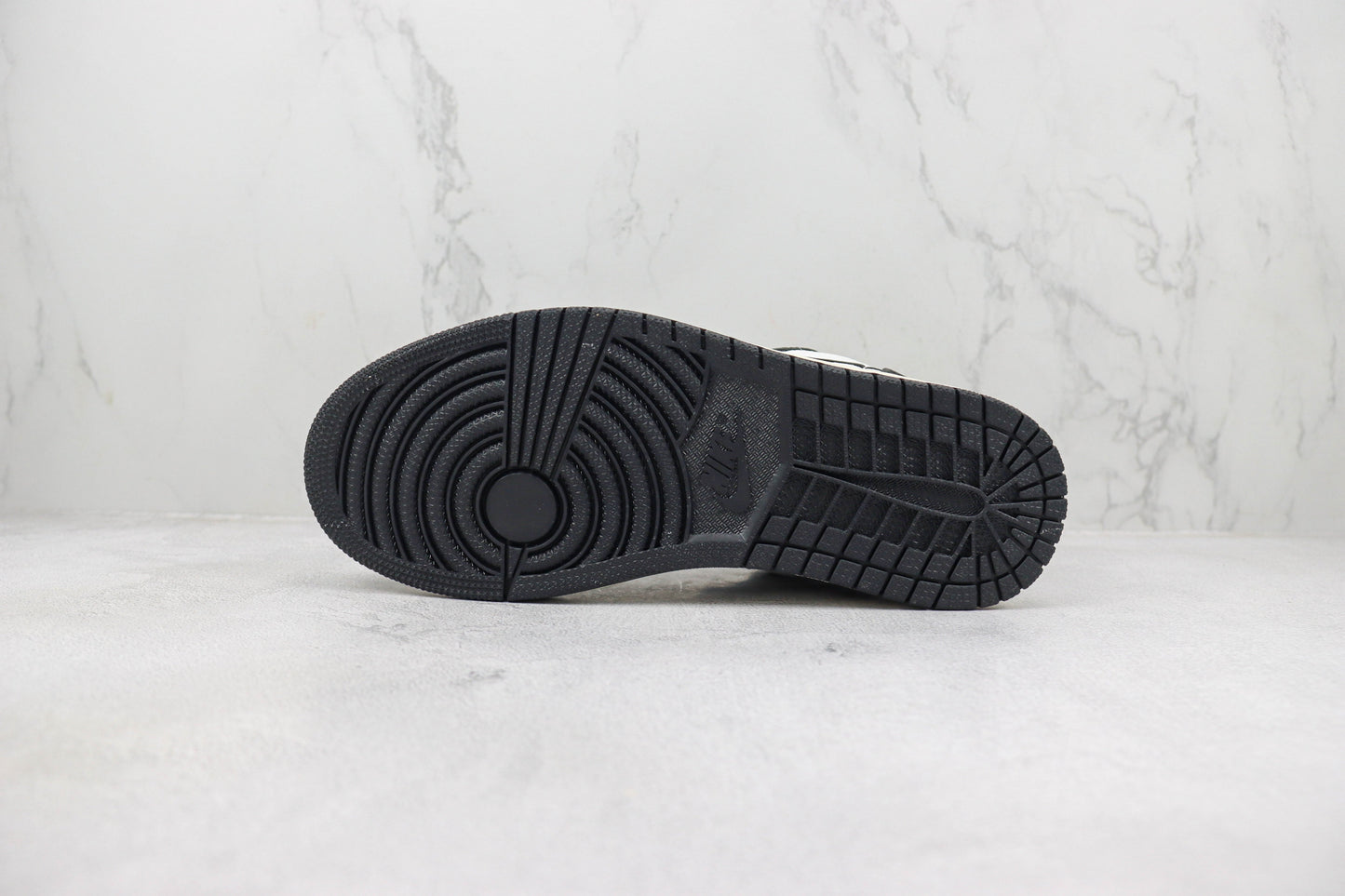 Air Jordan 1 Low Vintage Panda