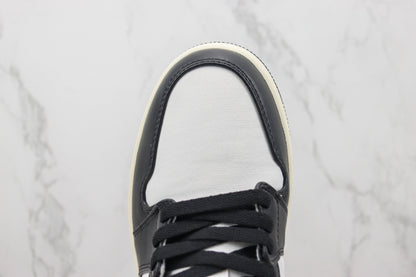 Air Jordan 1 Low Vintage Panda