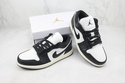 Air Jordan 1 Low Vintage Panda