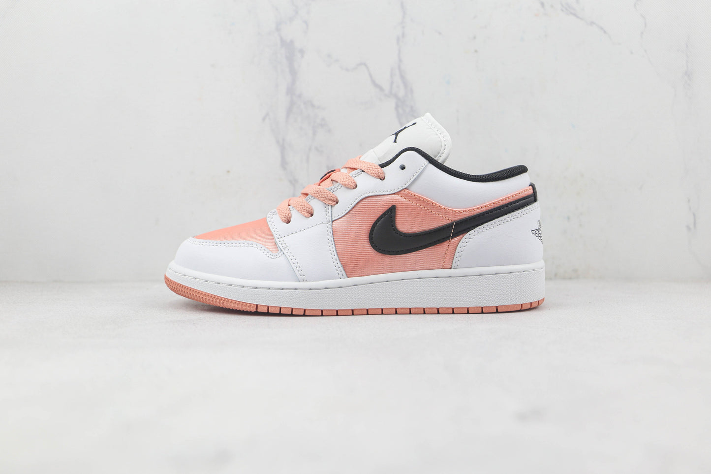 Air Jordan 1 Low White Light Madder Root