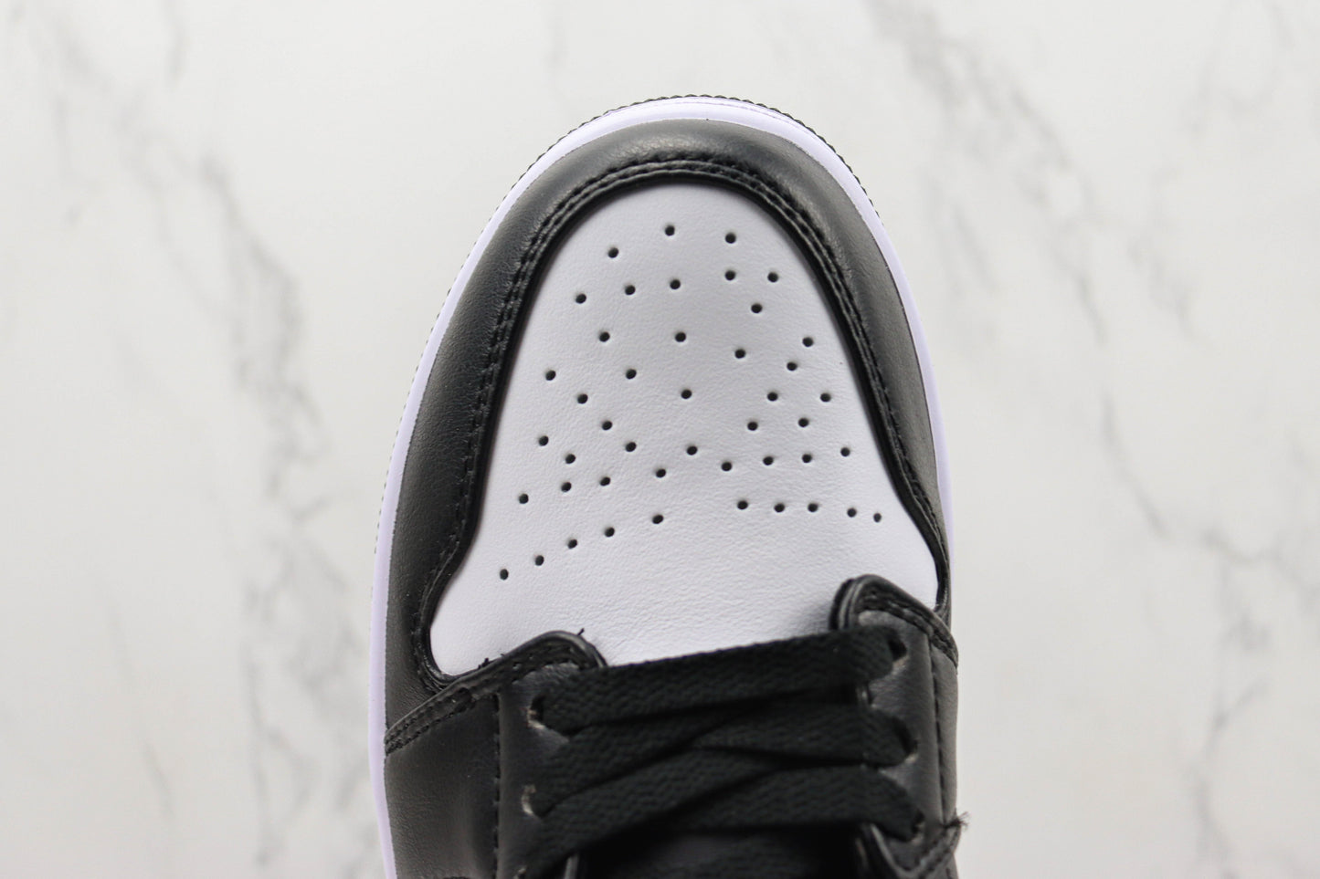 Air Jordan 1 Low White Toe