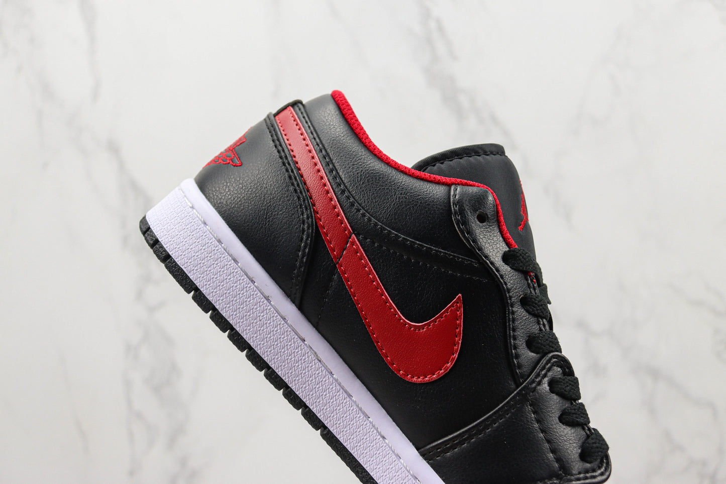 Air Jordan 1 Low White Toe