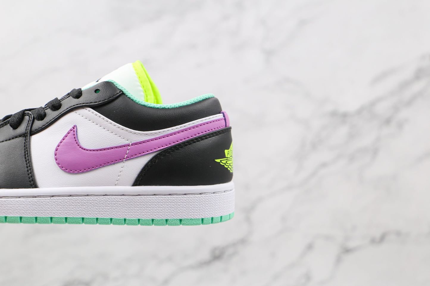 Air Jordan 1 Low White Violet Shock