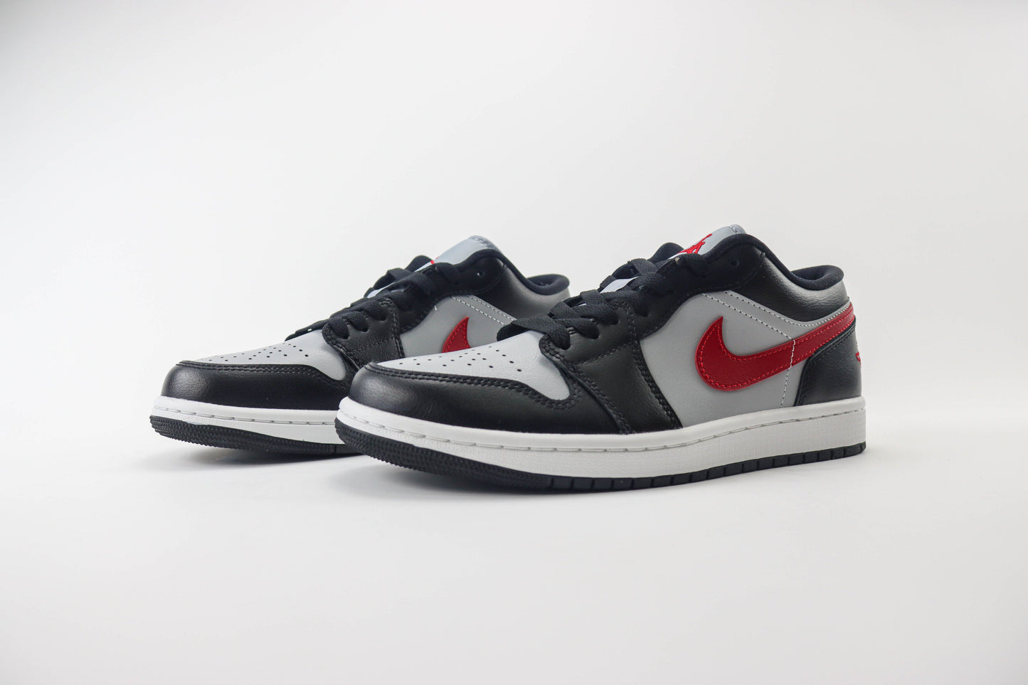 Air Jordan 1 Low Wolf Grey/Gym Red