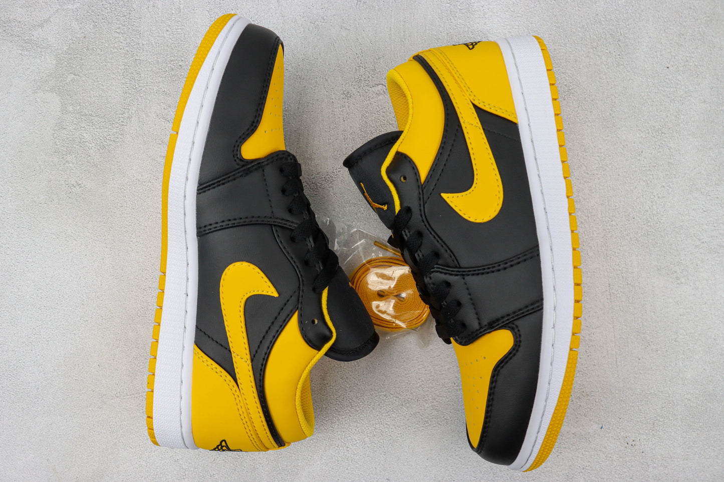 Air Jordan 1 Low Yellow Ochre